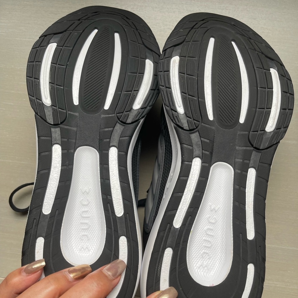 Adidas Running Shoe - Picture 4 of 9